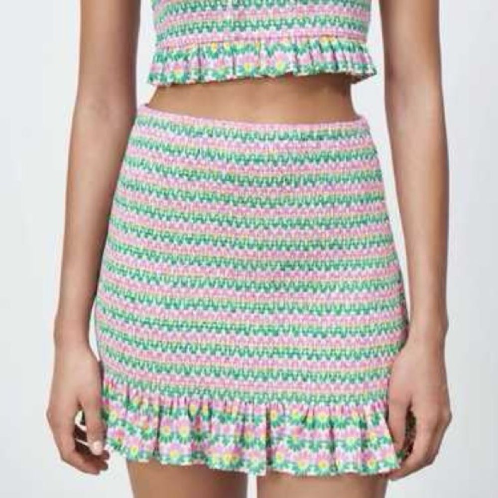 Zara floral skirt with Smocked Ruffles